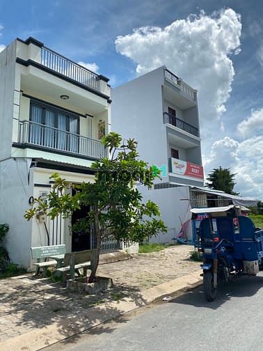 Hình ảnh Sang lại lô góc 8x16m thổ cư 100%, cách Aeon 10 phút