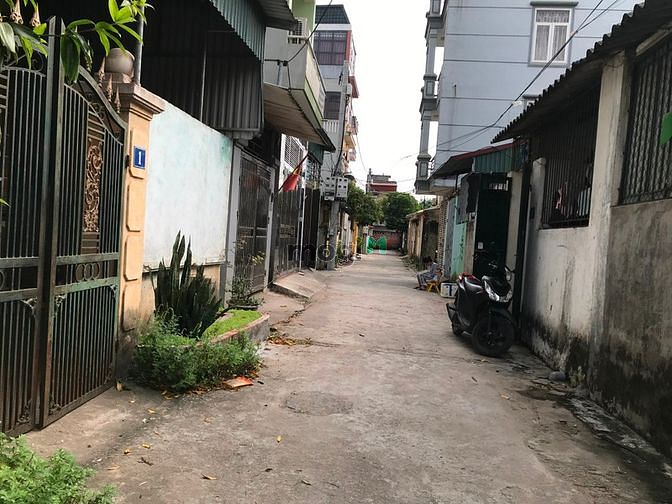 Hình ảnh Bán gấp mảnh đất đẹp DT 46,6m2, MT 4m, 1,65tỷ Thạch Bàn, Long Biên