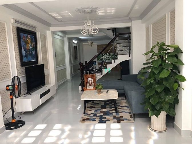Hình ảnh Cho thuê nhà đường Thép Mới quận Tân Bình 8x21,1m .