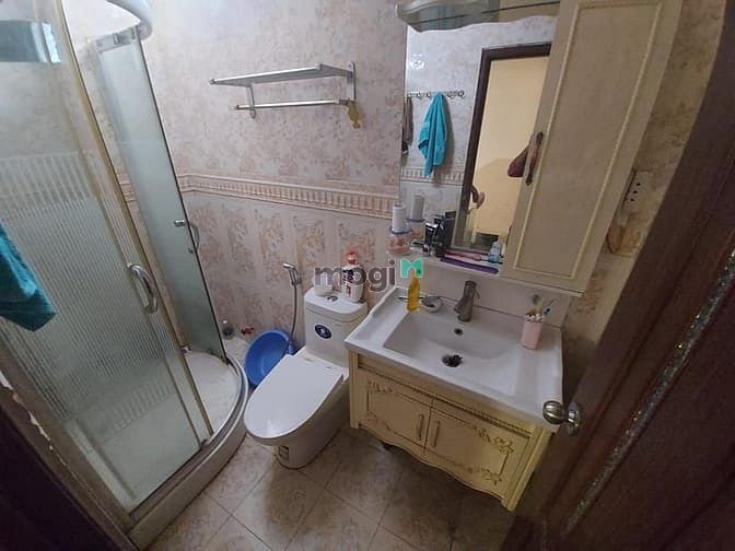 Hình ảnh 40 m2 Cách Mạng Tháng 8, 5 tầng mới toanh chỉ với 5.9 tỷ.