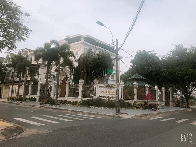 Hình ảnh Tìm chủ cho nền Biệt Thự Góc KDC Tên Lửa  diện tích 210m2