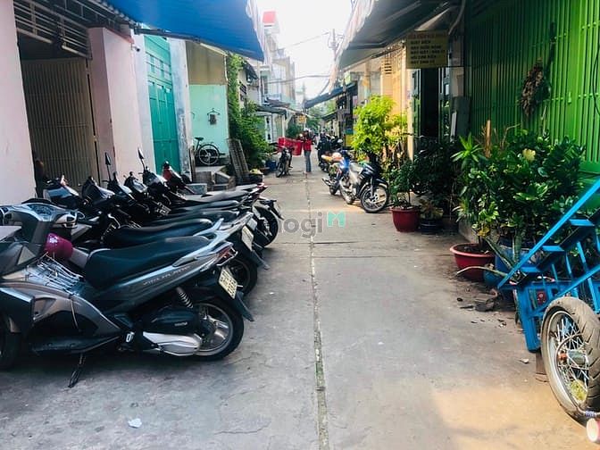 Hình ảnh Bình Long Văn Cao,115/09 đường số 1, Bình Hưng Hoà A, Xe Tải quay đầu