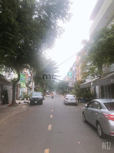 Hình ảnh Bán gấp lô Đất vị trí đắc địa ngay Công Viên, KDC sầm uất