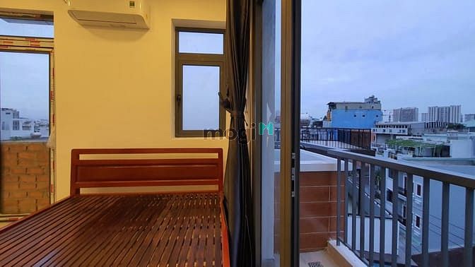 Hình ảnh Mb6623 nạp rút nhanh chóng cho thuê có balcon, cửa sổ lớn gần Phú Nhuận, sát Quận 1