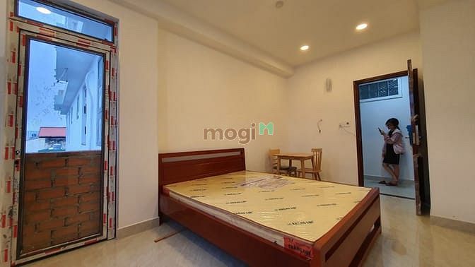 Hình ảnh Mb6623 nạp rút nhanh chóng cho thuê có balcon, cửa sổ lớn gần Phú Nhuận, sát Quận 1