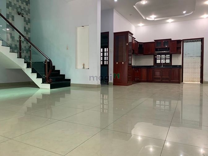 Hình ảnh Cho Thuê Biệt Thự 400m2 Gara 3 Lầu 4 Phòng  Đường 7_An Phú
