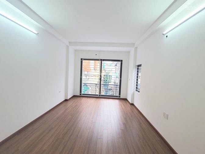Hình ảnh Mặt Phố,Ô Tô tránh, KD, VP,76m2, mt 4m. Chào 10.5 tỷ