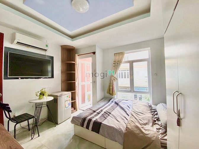 Hình ảnh BAN CÔNG giá BÈO BỌT_Studio có nthất_Vòng xoay Phù Đổng_CMT8_cv 23/9
