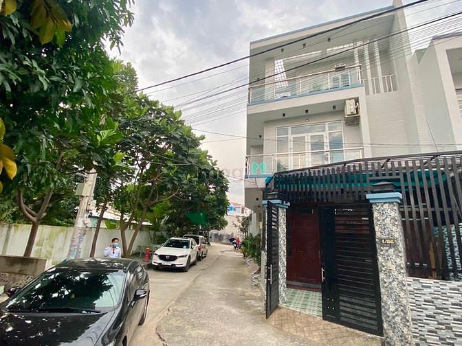 Hình ảnh Bán nhà 2mt đường 100A Tân Phú 74m2 đất 200m2 sàn giá 5ty800