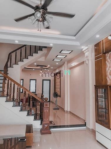 Hình ảnh Cho thuê nhà 4 tầng ngõ 193 Văn Cao full nội thất tiện nghi