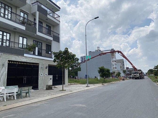 Hình ảnh Cần bán gấp 200m2 đất thổ cư ,giá rẻ, đường số 7 QUẬN BÌNH TÂN. TPHCM