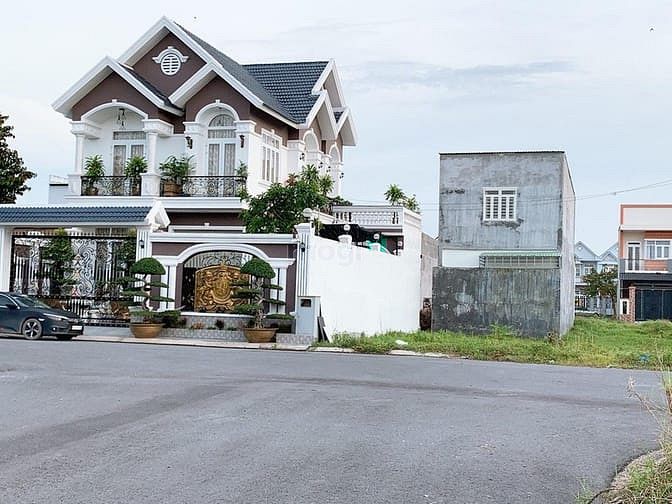 Hình ảnh Cần bán gấp 200m2 đất thổ cư ,giá rẻ, đường số 7 QUẬN BÌNH TÂN. TPHCM