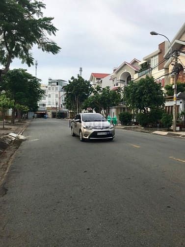Hình ảnh Vị Trí Thật - Giá Thật . Bán Lô Biệt Thự DT : 210m2 . Sổ Hồng Riêng