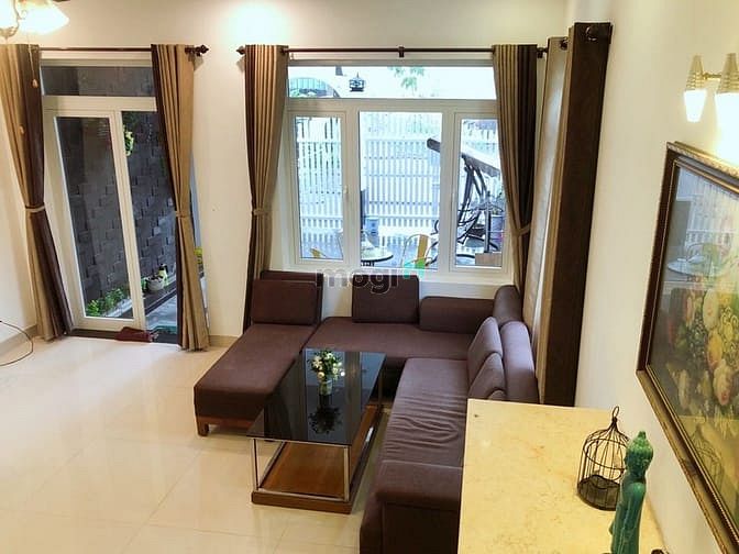 Hình ảnh Nhà đẹp 3 phòng ngủ, gần biển Mỹ Khê - B408