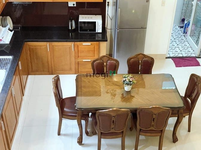 Hình ảnh Nhà đẹp 3 phòng ngủ, gần biển Mỹ Khê - B408