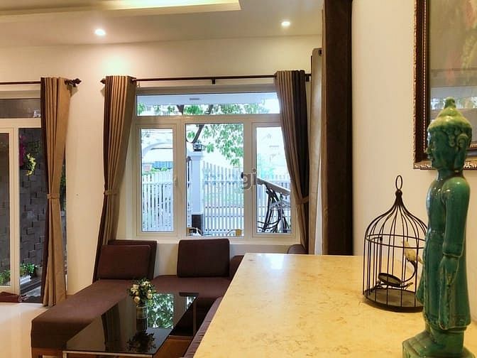 Hình ảnh Nhà đẹp 3 phòng ngủ, gần biển Mỹ Khê - B408