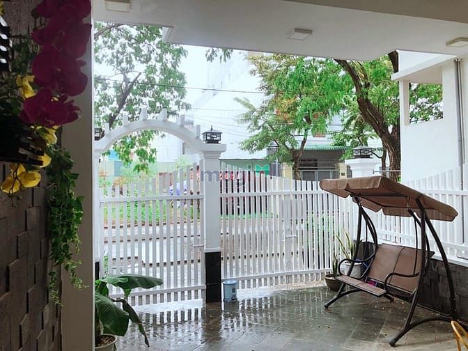 Hình ảnh Nhà đẹp 3 phòng ngủ, gần biển Mỹ Khê - B408