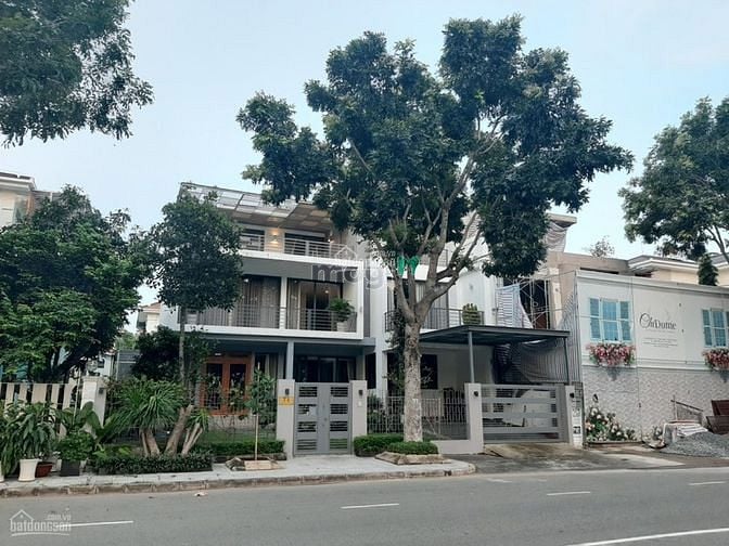 Hình ảnh Cho thuê biệt thự Mỹ Phú 2, nhà đẹp, giá đẹp mùa dịch
