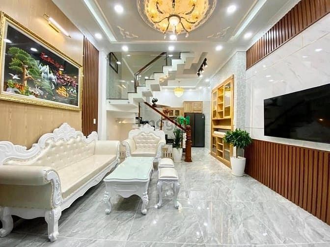 Hình ảnh Cho thuê nguyên căn 35C Hoàng Hoa Thám, Phường 12, Tân Bình.