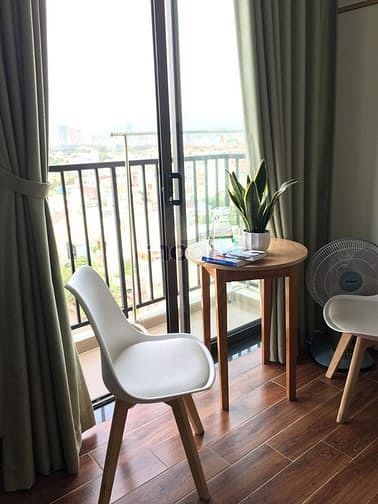 Hình ảnh Cho thuê CH Studio tầng 10,có ban công view biển, phố,full nội thất,fr