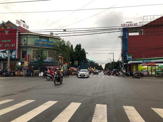 Hình ảnh Tôi cần bán gấp lô đất rộng 300m2 shr thổ cư bên hong trường cấp 2