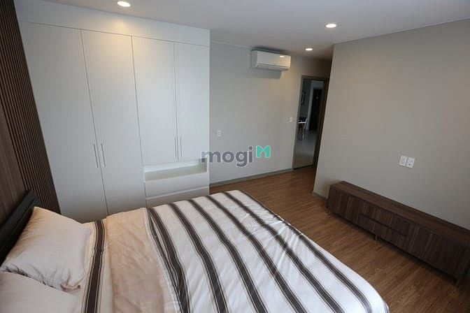 Hình ảnh Cho thuê chung cư The Gold View Q4, 3PN, 3WC, 2ban công, 133m2, NTCC