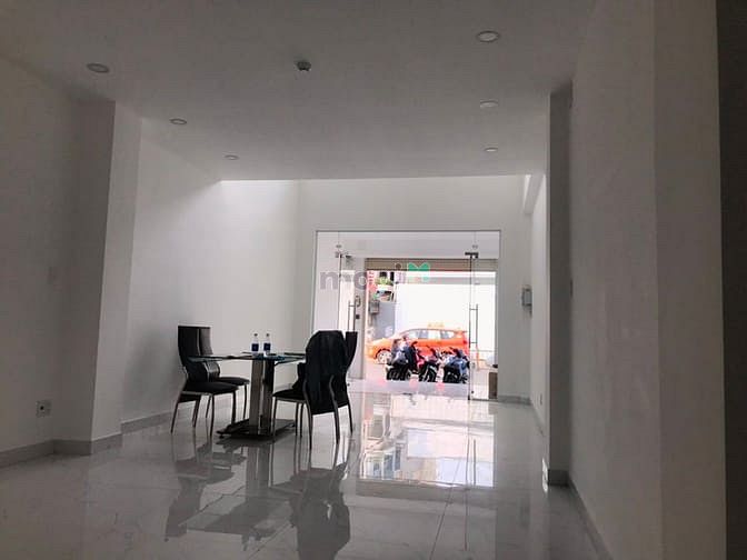 Hình ảnh Bán nhà mặt tiền Phan Văn Trị, Gò Vấp, đối diện Vincom Plaza