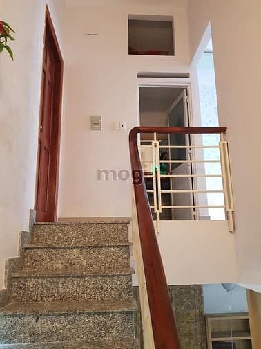 Hình ảnh Bán gấp nhà cươí vợ Thái Thị Nhạn 70m2 giá 6 tỷ 2