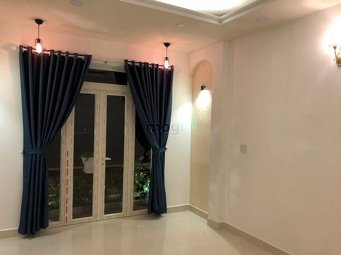 Hình ảnh Nhà Phố 2 Lầu Hẻm Xe Hơi Đ.Phạm Hữu Lầu, Quận 7