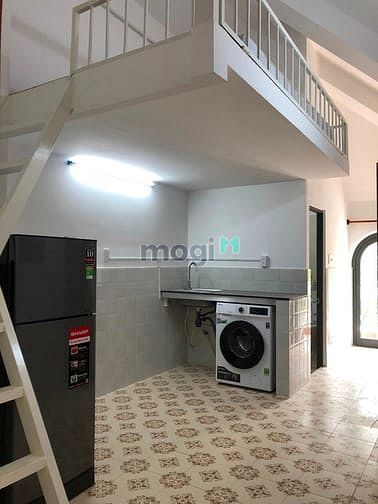 Hình ảnh Phòng full nội thấy view sông SG, tiện nghi