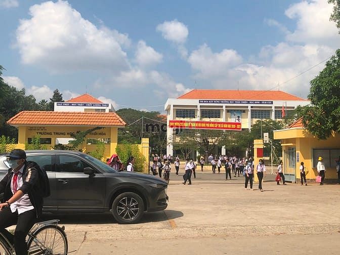 Hình ảnh Tôi cần bán gấp dãy trọ và lô đất 300m2 liền kề khu chợ dân sinh, SHR