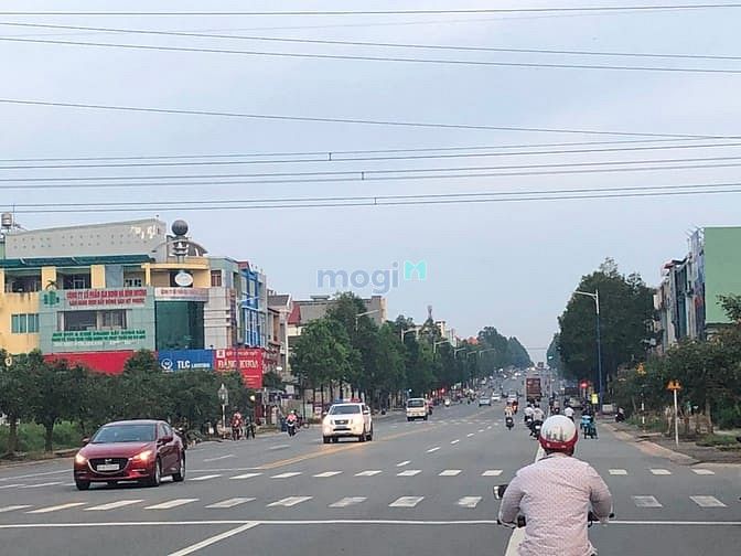 Hình ảnh Bán gấp lô đất đẫ có sổ hồng, thổ cư toàn bộ, mặt tiền khu chợ