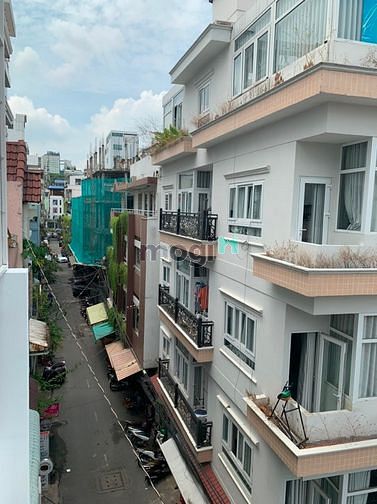 Hình ảnh cho thuê nhà nguyên căn 68A Hoàng Việt, P4, Tân Bình. dtsd 300m2