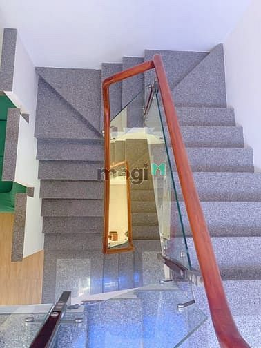 Hình ảnh Nhà đẹp 3PN, gần biển Phạm Văn Đồng - B249