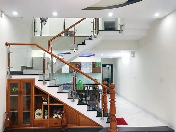 Hình ảnh Nhà 2.5 tầng, 3 phòng ngủ, 100m2, khu Nam Việt Á - B480