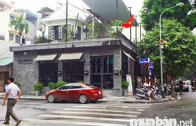 Hình ảnh Cho Thuê Mặt Bằng Trần Hưng Đạo Q1 Ngang 4.3 x 25 Giá thuê 6000$/tháng