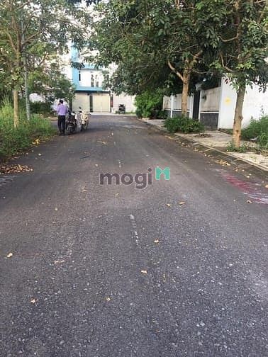 Hình ảnh Cần Thanh Lý Lô Đất Đẹp Gần CHợ Đầu Mối . Thổ Cư 100% . Sổ Riêng