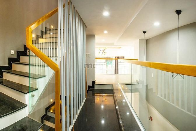Hình ảnh Bán nhà mới xây, SHR, DT 250M2, Thủ Đức, gần chợ Đầu Mối