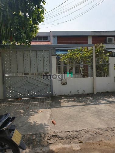 Hình ảnh Chính Chủ Cho Thuê Nhà 1T 1Lửng Đường Xe Hơi Khu Dân Cư Q9