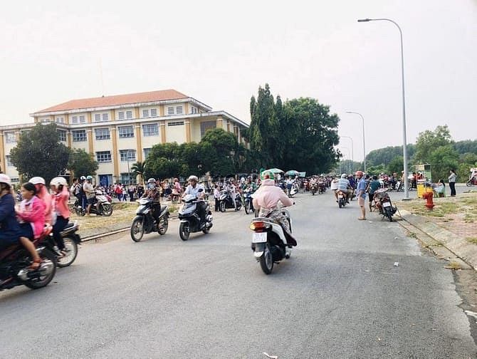 Hình ảnh Chính chủ cần sang lại lô đất 95m2 trong KDC Tân Tạo - MT Võ Văn Vân.