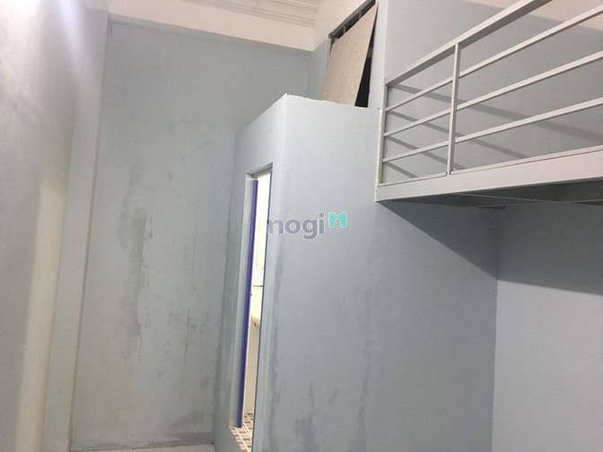 Hình ảnh KTX bao điện nước giá 700K, máy lạnh wifi miễn phí