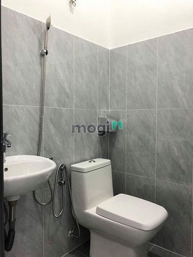 Hình ảnh Phòng sẵn máy lạnh sau Gigamall