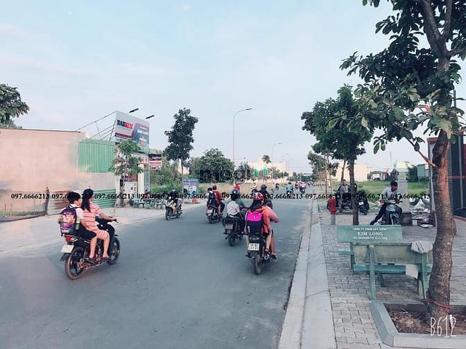 Hình ảnh Sang gấp nền Đất giá rẻ chỉ 42tr/m2, thổ 100%, bao sổ ngay siêu thị