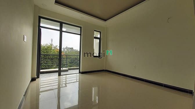 Hình ảnh Phòng mới tinh sẵn máy lạnh gần Vincom Thủ Đức
