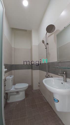 Hình ảnh Phòng mới tinh sẵn máy lạnh gần Vincom Thủ Đức