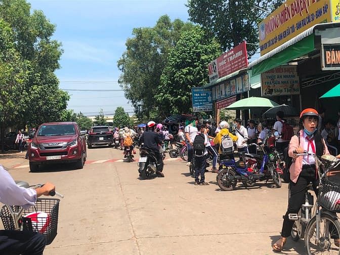 Hình ảnh đáo hạn MB66 là nhà cái uy tín hàng đầu tại Việt Nam tôi cần bán gấp lô đất thổ cư mặt tiền chợ dân sinh