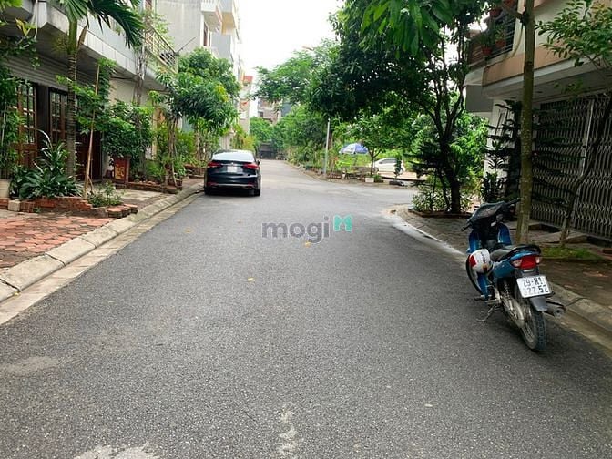 Hình ảnh Bán hộ chị gái mảnh đất 40m2 đất khu tái định cư Giang Biên, Long Biên