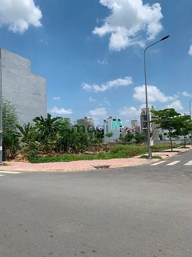 Hình ảnh Bán 2300m2 đất góc 2MT đường Quốc Hương. Vị trí đẹp. Giá chỉ 220 tỷ TL