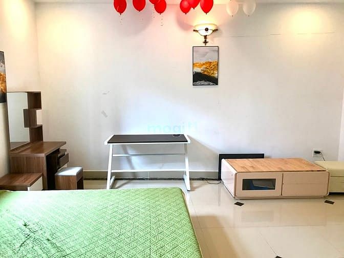 Hình ảnh Cho Thuê Căn Hộ Full Nội Thất, Full View, Ngay Sân Bay TSN