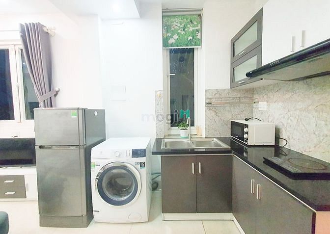 Hình ảnh 🏩🏩 Căn Hộ Ban Công Gió Tự Nhiên Ngay Trần Quốc Thảo Quận 3🏩